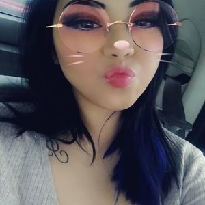 Meet your Posher, Angie